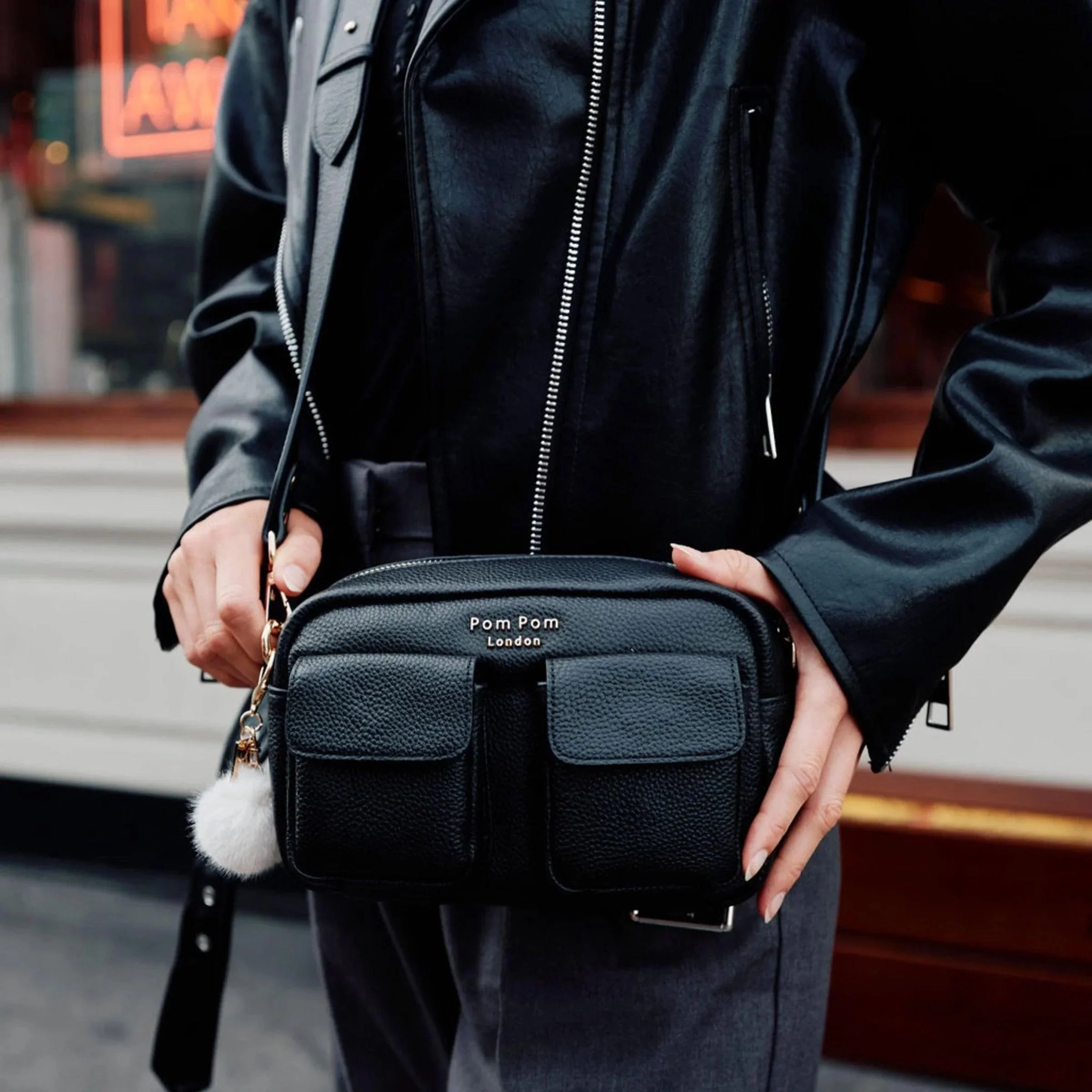 Chiswick Cargo Bag Black - Image 2