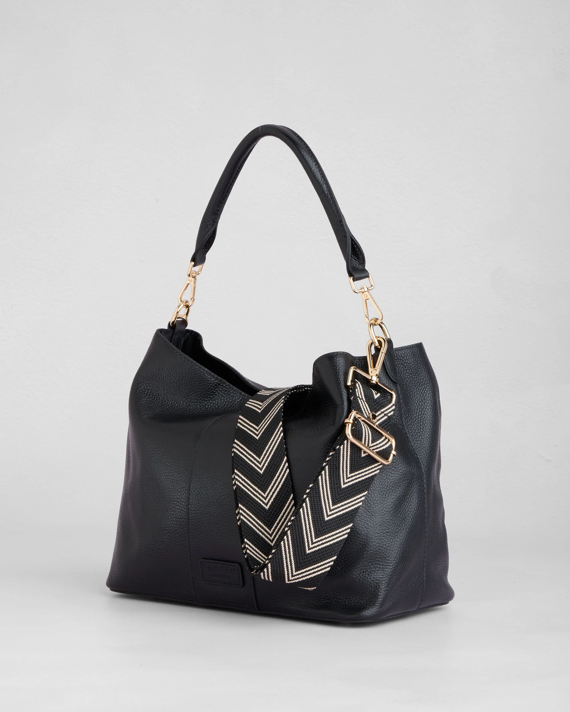 Lambeth Plus Bag Black - Image 3