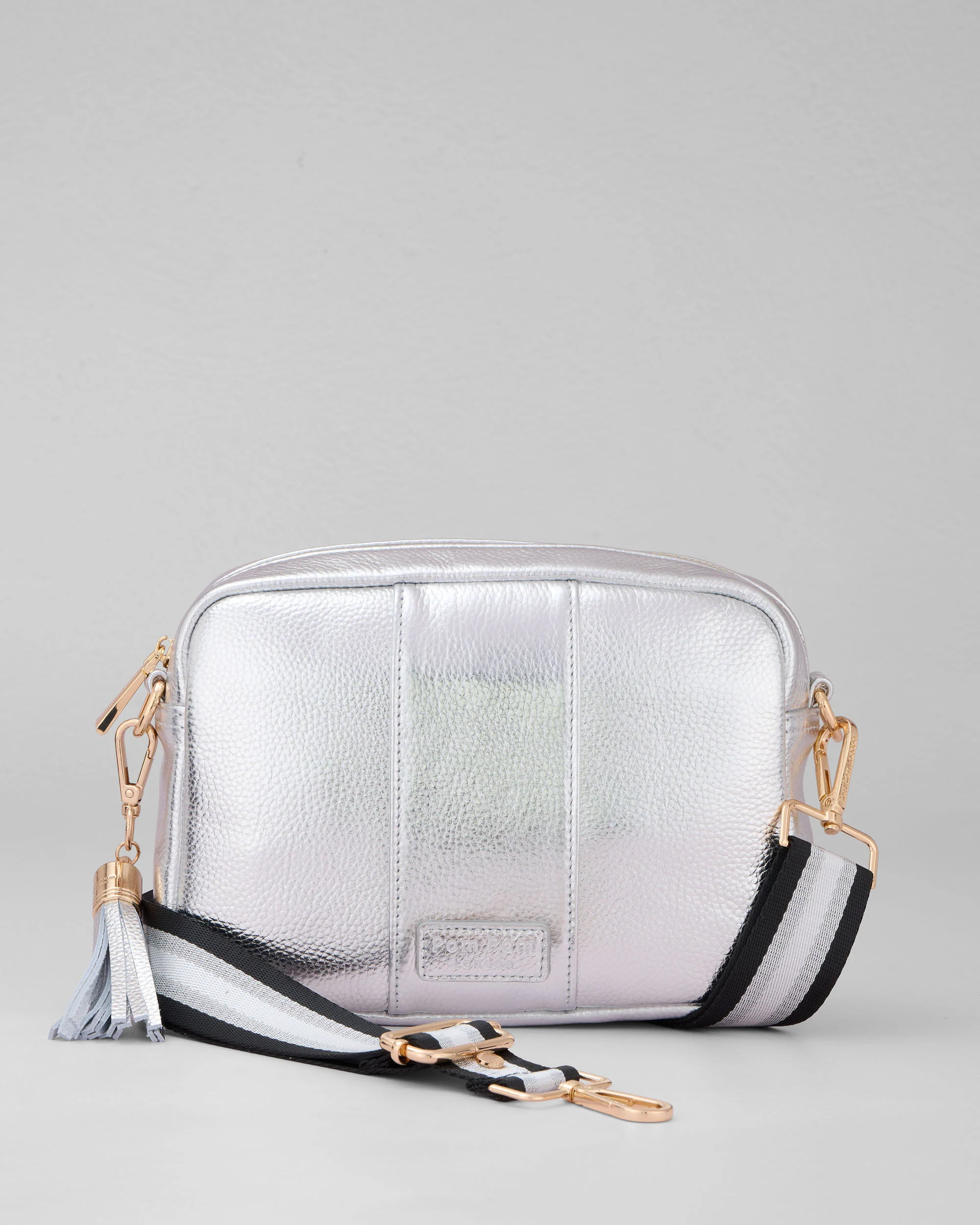 Pom Pom London City Bag Metallic Silver - Image 5