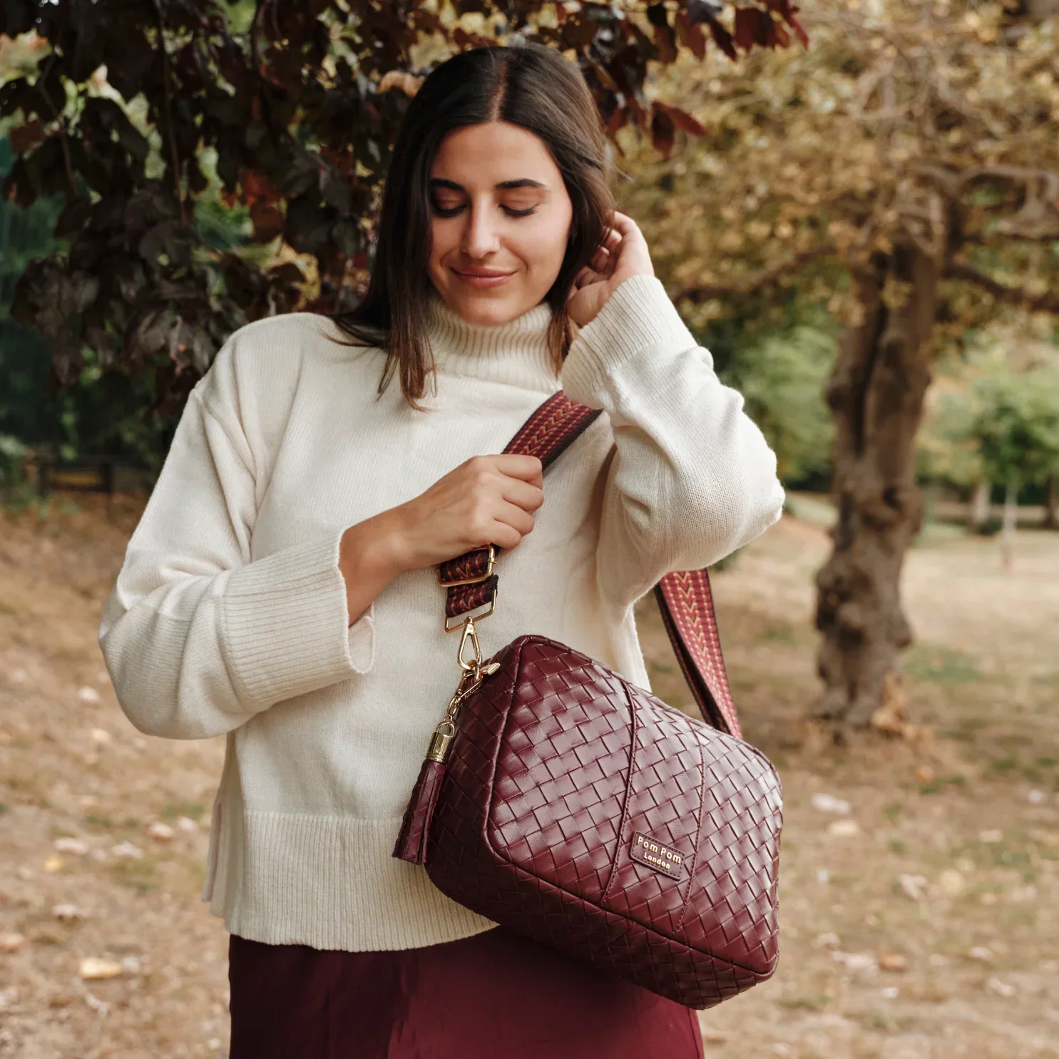 Pom Pom London City Plus Bag Lattice Wine - Image 2