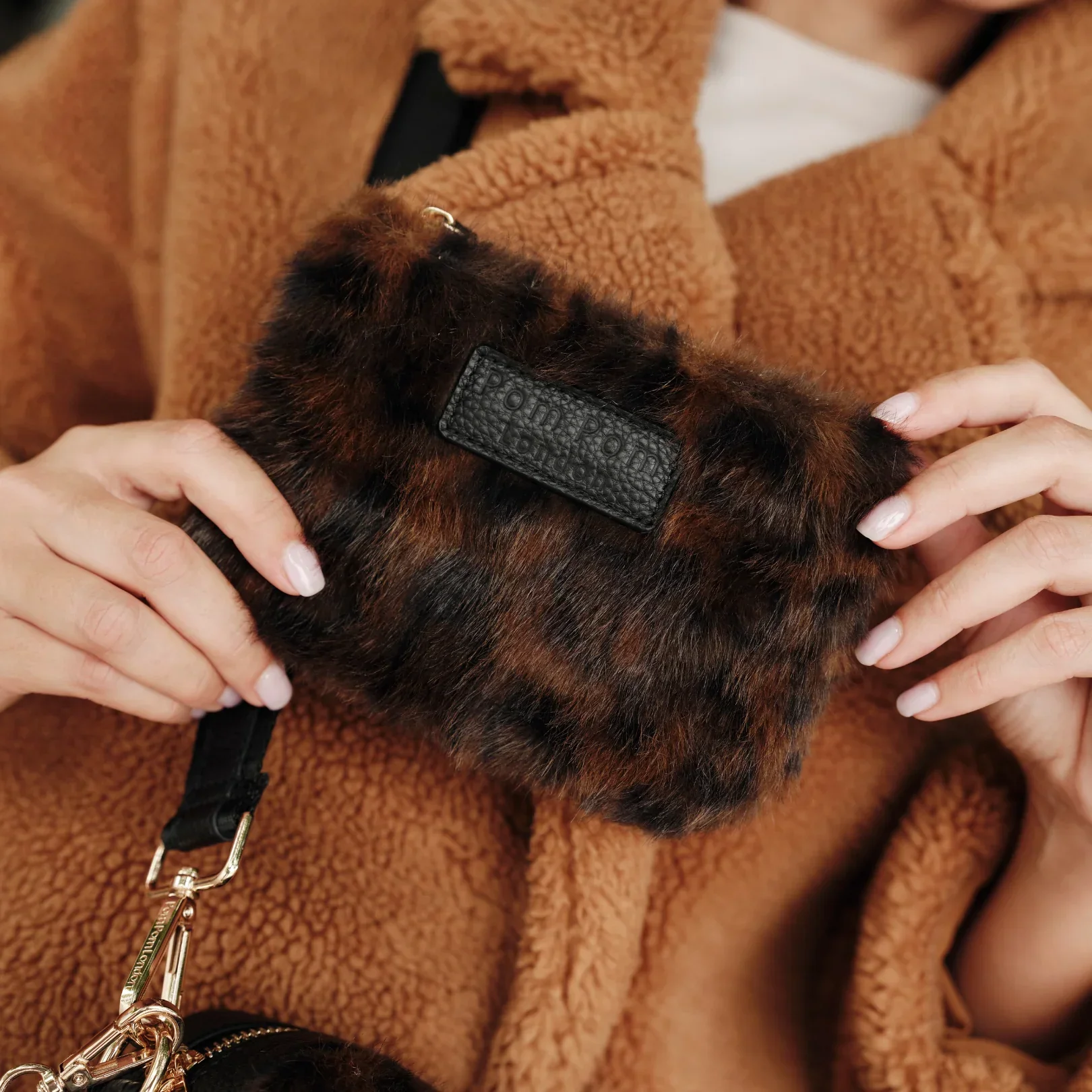 Pom Pom London City Plus Bag Leopard Print Faux Fur Black Bundle - Image 6