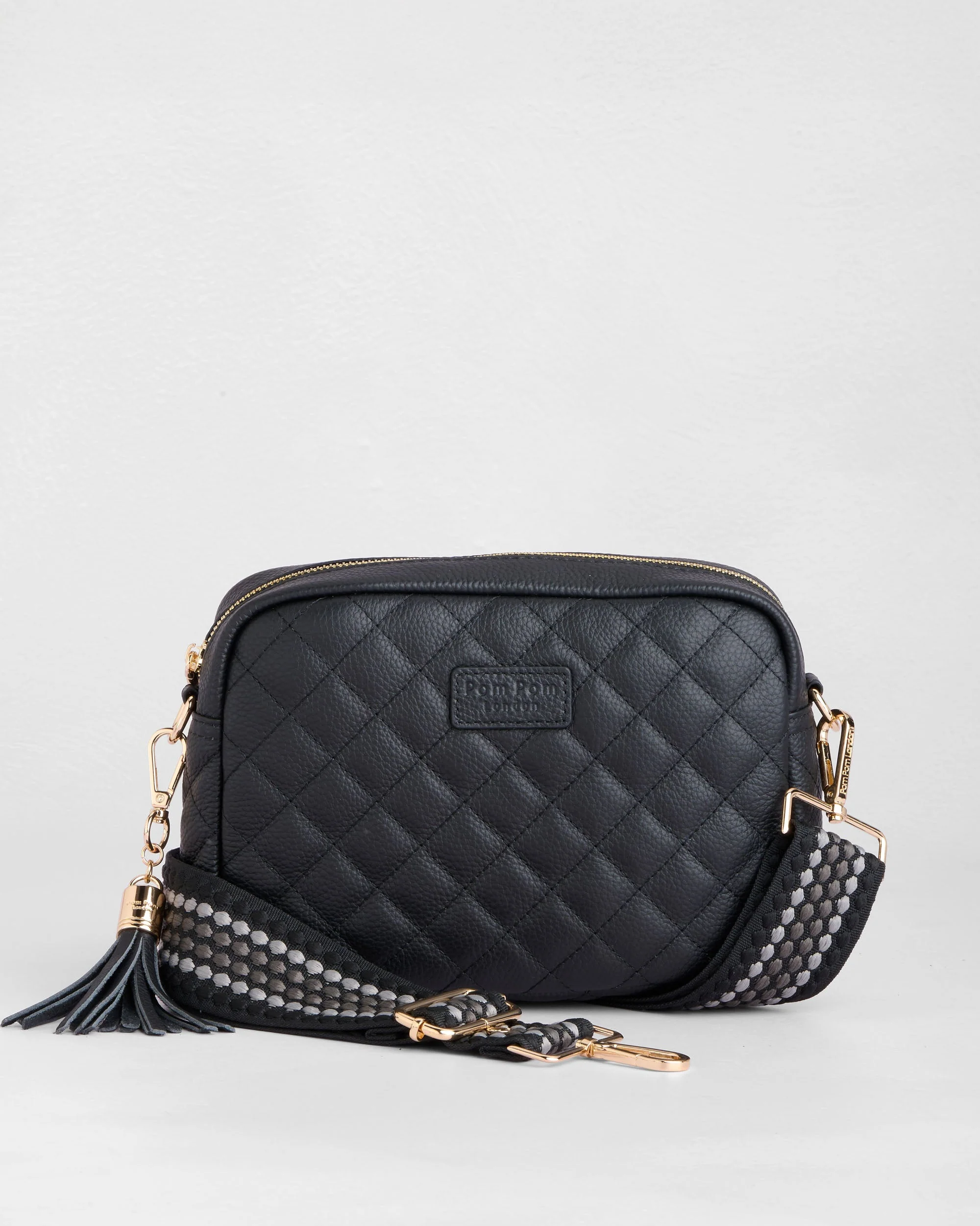 Quilted City Bag Black & Accessories - Image 3
