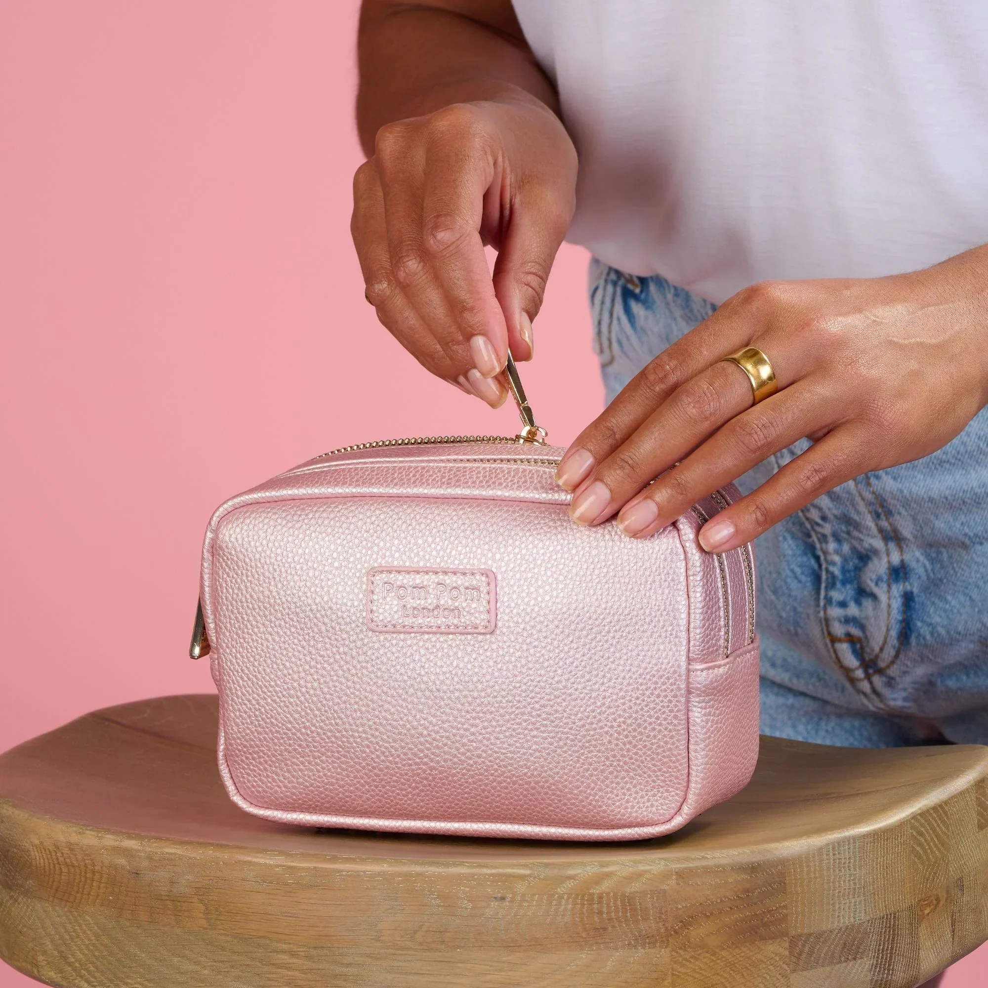 Pom Pom London Small Wash Bag Metallic Pale Pink - Image 4