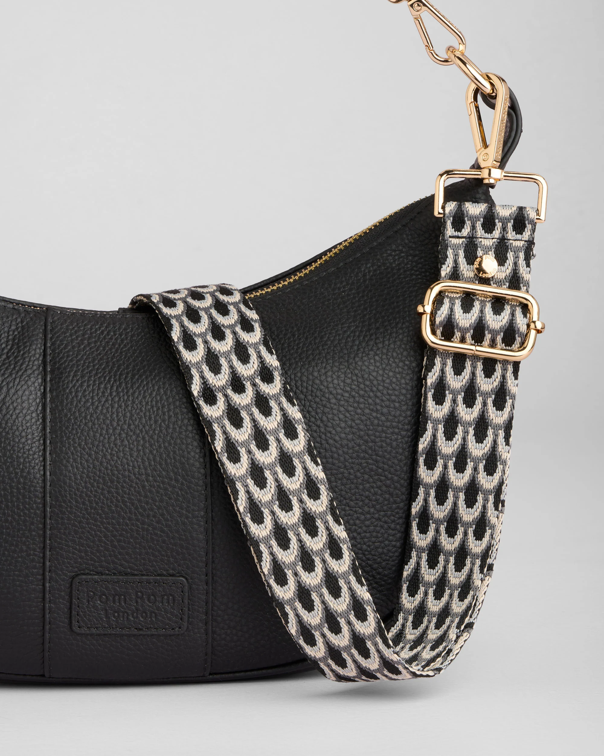 Sutton Sling Bag Black - Image 3